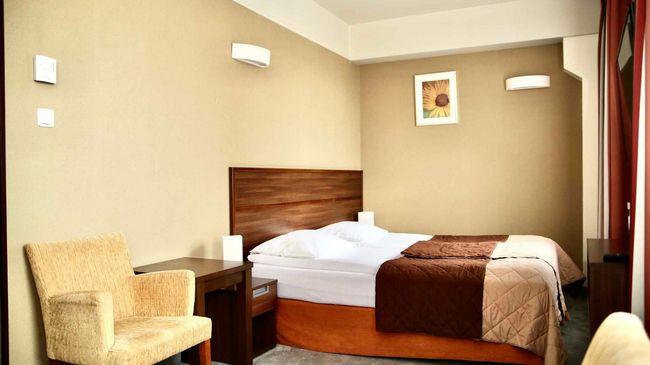 Hotel Teczowy Mlyn Kielce Quarto foto