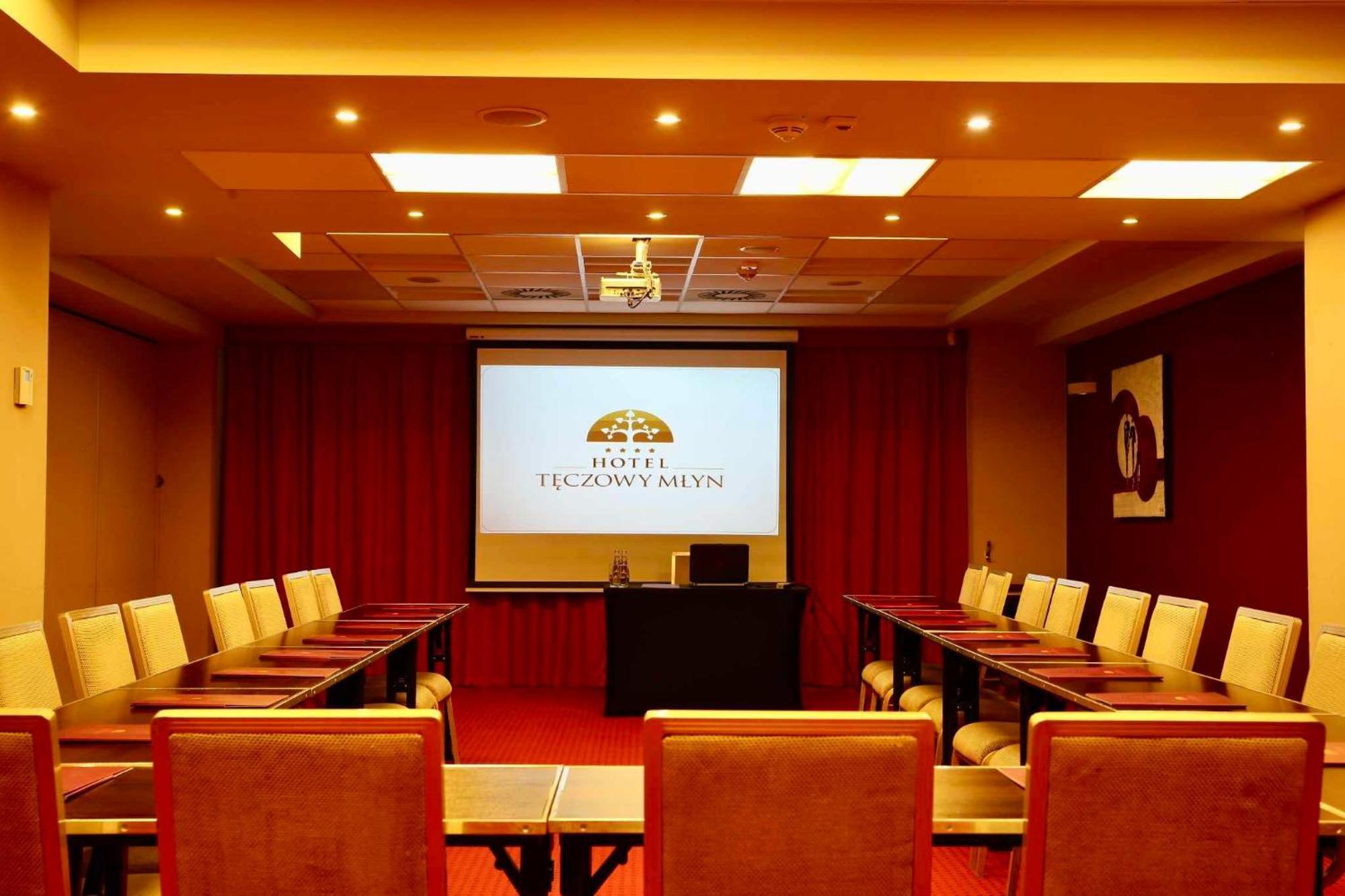 Hotel Teczowy Mlyn Kielce Exterior foto