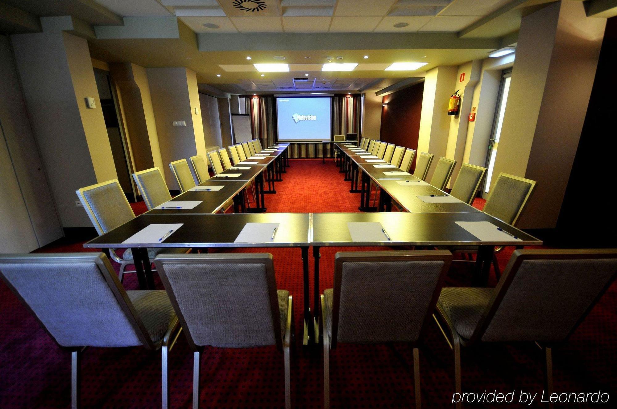 Hotel Teczowy Mlyn Kielce Exterior foto